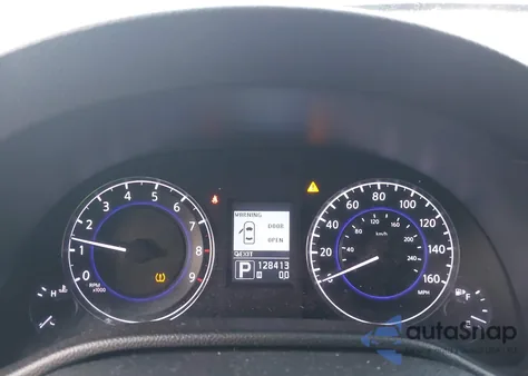 2015 Infiniti Q40 z USA, uszkodzony, nr VIN JN1CV6AR5FM521993